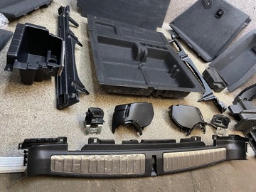 Боковины салона, пол, обивка багажника, крышка, винты, BMW X3 F25, черный