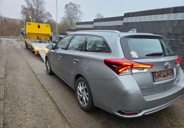 Toyota Auris II Touring Sports Facelifting 1.2 D-4T 116KM 2016 Toyota Auris Swiezo sprowadzony z Niemiec Zarejestrowany Ubezpieczony, zdjęcie 4