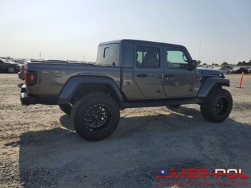 Jeep Gladiator 2022 Jeep Gladiator _Overland_4x4_3.6 L_285 km_2022r 3.6 Benzyna 285KM, zdjęcie 2