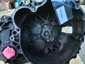 MANUÁLNÍ SKŘÍŇ ŘAZENÍ 1023704 2,4 OE VOLVO V70 II S60 I