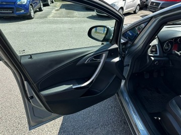 Opel Astra J Hatchback 5d 1.4 Turbo ECOTEC 140KM 2012 Opel Astra 1.4-140KM Nowy silnik świeżo, zdjęcie 14