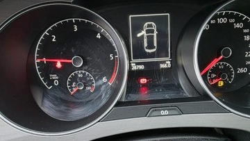 Volkswagen Golf Sportsvan Sportsvan 1.6 TDI BlueMotion 110KM 2015 Volkswagen Golf Sportsvan malutki przebieg 28 tys, zdjęcie 12