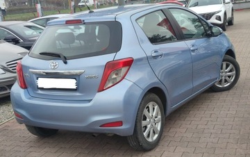 Toyota Yaris III Hatchback 5d 1.0 VVT-i 69KM 2013 Toyota Yaris 1.0 VVT-i Klima Tempomat Alufelgi, zdjęcie 1