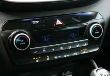 Hyundai Tucson III SUV Facelifting 1.6 GDi 132KM 2019 Hyundai Tucson Hyundai Tucson 1.6 GDI BlueDrive Design 2WD 1.6 Benzyna, zdjęcie 32