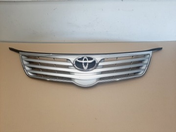 GRILL ATRAPA ZDERZAK PRZOD TOYOTA AVENSIS T27 LATA 2009-2011 KOLOR 1F7