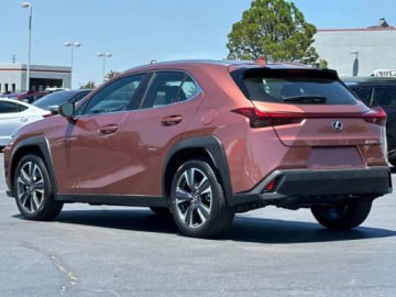 Lexus UX Crossover Facelifting 2.0 300h 199KM 2025 300h Business 2.0 199KM | System Martwego Pola, zdjęcie 3