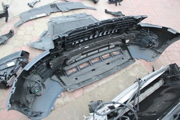 Передний полный ксеноновый бампер Audi Q5 Lift