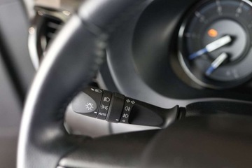 Toyota Hilux VIII Podwójna kabina Facelifting 2.8 D-4D 204KM 2023 Toyota Hilux 2.8 D-4D Double Cab Invincible 4x4 aut 2.8 Diesel 204KM, zdjęcie 19