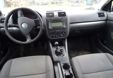 Volkswagen Jetta V 1.9 TDI 105KM 2006 Volkswagen Jetta 1.9tdi,klima,zarejestrowana 1.9 Diesel 105KM, zdjęcie 8