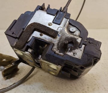 NISSAN PATHFINDER R51 FACELIFT ZÁMEK DVEŘE LEVÝCH ZADNÍCH LEVÝ ZADNÍ 3 PIN