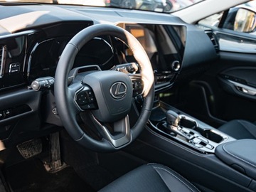 Lexus NX II SUV Facelifting 2.5 350h 200KM 2025 Od ręki - 350h Prestige 2.5 Hybrid AWD 200KM | Head-up!, zdjęcie 6