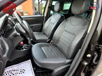 Dacia Duster I SUV Facelifting 1.2 TCe 125KM 2014 Dacia Duster 1.2 125KM- bezwypadkowa, Nawigacj, skory, grzane fotele, supe, zdjęcie 15