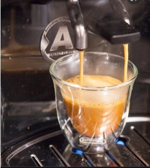 БОЛЬШОЙ УНИВЕРСАЛЬНЫЙ СРЕДСТВО ДЛЯ УДАЛЕНИЯ НАКИПИ ДЛЯ КОФЕМАШИН, ЖИДКОСТЬ ДЛЯ УДАЛЕНИЯ НАКИПИ 1Л