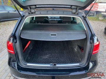 Volkswagen Passat B7 Variant 2.0 TDI CR DPF BlueMotion 140KM 2012 Volkswagen Passat 2.0tdi podgrzewane fotele ladny stan zadbany zamiana 1., zdjęcie 17