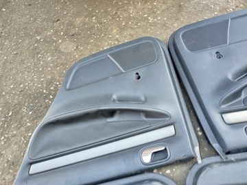 ОБИВКА ДВЕРИ ЛЕВАЯ ПРАВАЯ ДИНАМИКА AUDI A4 B5