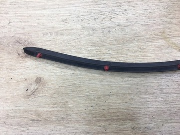 ПРОКЛАДКА КРЫШКИ КАПОТА ПЕРЕДНЯЯ ЧАСТЬ TESLA X