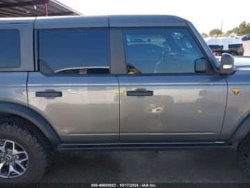 Ford Bronco VI 2023 Ford Bronco Badlands, 2023r., 4x4, 2.7L 2.7 Benzyna 315KM, zdjęcie 6