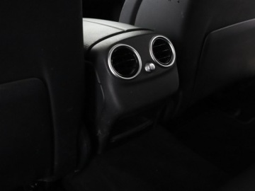 Mercedes Klasa C W205 Kombi 180 156KM 2015 Mercedes C 180 automat półskóra navi klima auto, zdjęcie 37