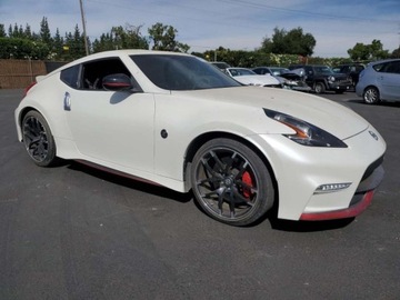 Nissan 370Z 2017 Nissan 370 Z Base 2017 3.7 Benzyna 332KM, zdjęcie 4
