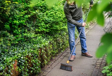 ШИРОКАЯ ЩЕТКА FISKARS QUIKFIT 1001417