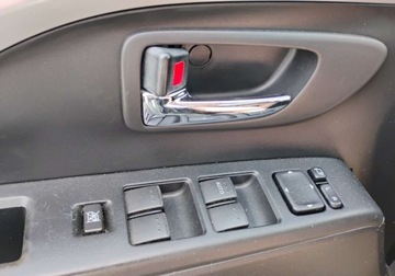 Mazda 5 II 2.0 MZR 150KM 2013 Mazda 5 2013r, 2.0 Benzyna. 7 osob. Uszkodzony przod. Jezdzi. 2.0 150KM, zdjęcie 9