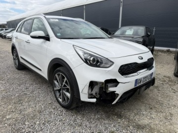 Kia Niro I 2018 Kia Niro 1.6 Hybryda 61 tys km Lekko uszkodzony, zdjęcie 1