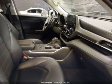 Toyota Highlander III 2023 Toyota Highlander xle, 2023r., 4x4, 2.4L 2.4 Benzyna 265KM, zdjęcie 8