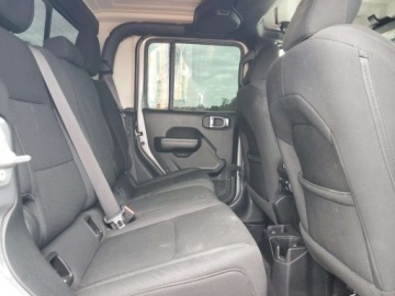 Jeep Gladiator 2021 Jeep Gladiator Sport 2021 3.6l 3.6 Benzyna 285KM, zdjęcie 10