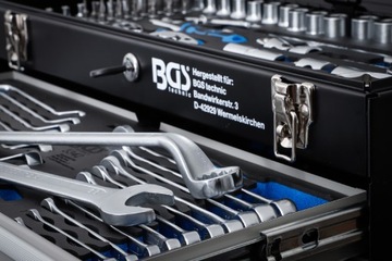 Металлический чемодан, ящик для инструментов, аксессуары, 3 ящика, 143 предмета. БГС