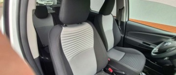 Toyota Yaris III Hatchback 5d Facelifting 2017 1.5 Dual VVT-iE 111KM 2018 Toyota Yaris I wlasciciel , historia serwisowa , 1.5 Benzyna 111KM, zdjęcie 14