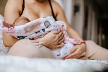 Пеленка для младенцев с бантом на 4 упора из хлопка BELLOCHI