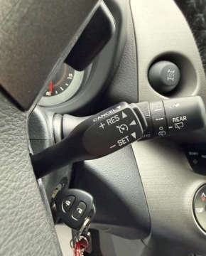 Toyota RAV4 III MPV Facelifting 2.0 Valvematic 158KM 2011 Toyota RAV4 Automat, 4x4, salon Polska, serwis ASO do konca 2.0 Benzyna, zdjęcie 8