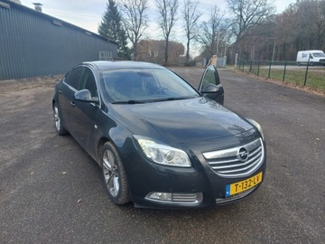 Opel Insignia I Sedan 2.0 Turbo ECOTEC 220KM 2013 OPEL INSIGNIA A sedan (G09) 2.0 Turbo (69) 220 KM, zdjęcie 1