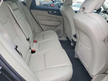 Volvo XC60 II 2019 Volvo XC 60 2019 r., 2,0L T6 INSCRIPTION 2.0 Benzyna 316KM, zdjęcie 9