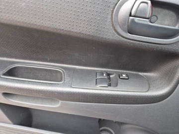 Mitsubishi Colt VI Hatchback 1.1 i 12V 75KM 2005 MITSUBISHI COLT 2005, zdjęcie 11