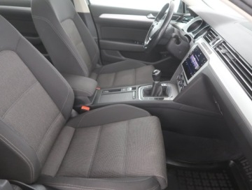 Volkswagen Passat B8 Limousine 2.0 TDI BlueMotion Technology 150KM 2018 VW Passat 2.0 TDI, Salon Polska, Navi, Klima, zdjęcie 8