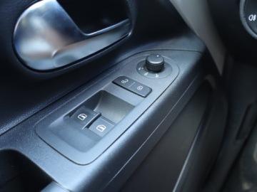 Volkswagen up! Hatchback 5d Facelifting 1.0 60KM 2017 VW Up! 1.0 MPI, Salon Polska, Klima, zdjęcie 12