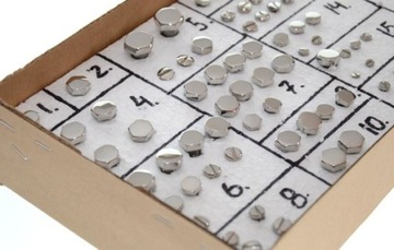 Винты из полированной нержавеющей стали WSK 125 B1 разделенные