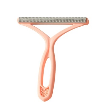 2 . Przenośny środek do usuwania kłaczków