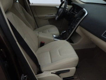 Volvo XC60 I SUV Facelifting 2.0 D4 DRIVE-E 181KM 2014 Volvo XC60 D4, Salon Polska, Serwis ASO, 178 KM, zdjęcie 8