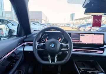 BMW Seria 5 G90-91 2025 BMW Seria 5 I wlasciciel M Sport Hak Gwarancja Bezwypadkowy FVAT23, zdjęcie 32