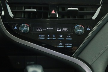 Toyota Camry IX Sedan 2.5 Hybrid Dynamic Force 218KM 2023 Toyota Camry 2.5 Hybrid, Salon Polska, zdjęcie 10