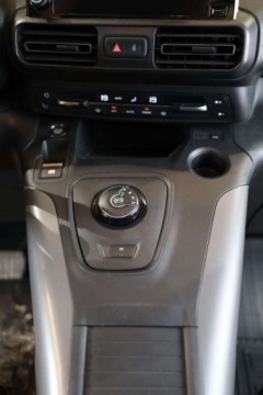 Toyota 2020 Toyota Proace City Verso City Verso 1.5 D-4D Family Aut. 1.5 Diesel 130KM, zdjęcie 17