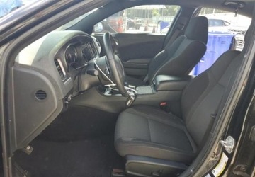 Dodge Charger VII 2017 Dodge Charger Auta z USA - Zapytaj o wiecej ofert 3.6 Benzyna 305KM, zdjęcie 8