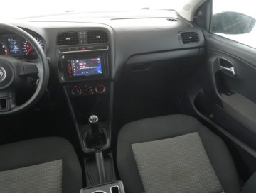 Volkswagen Polo V Hatchback 5d 1.2 60KM 2011 VW Polo 1.2 12V, Klima, zdjęcie 7