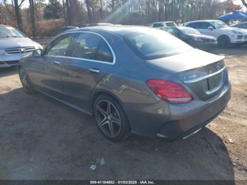 Mercedes Klasa C W205 2017 Mercedes-Benz Klasa C 2017 Mercedes-Benz C-Class C 300 4MATIC Sedan Luxury, zdjęcie 3