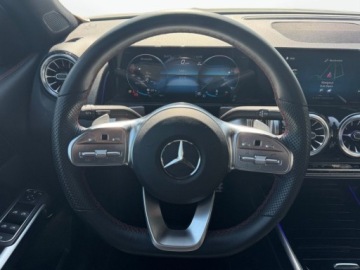 Mercedes GLB SUV 1.3 200 163KM 2023 Mercedes-Benz GLB GLB 2004MATIC AMG Line Night Package KEYLESS-GO 19, zdjęcie 13