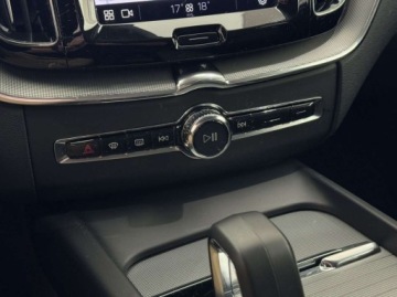 Volvo XC60 II 2022 Volvo XC 60 B4 B Plus Dark Kamera cofania CarPlayAndroid Auto Nawigacja, zdjęcie 22