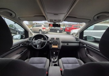 Volkswagen Touran II 2.0 TDI 170KM 2011 Volkswagen Touran 2,0 170KM Automat DSG Highline Navi Kamera PDC 2.0 Diesel, zdjęcie 13