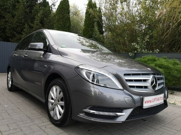 Mercedes Klasa B W246 Sports Tourer 180 BlueEFFICIENCY 122KM 2012 Mercedes B 180 1,6 16v 122KM # Klimatronik# Navi #, zdjęcie 3